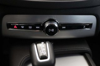 Volvo XC90 2.0 D5 MOMENTUM 4WD AUTO 5P 7 PLAZAS
