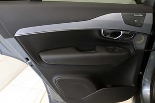 Volvo XC90 2.0 D5 MOMENTUM 4WD AUTO 5P 7 PLAZAS