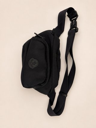 Vendo riñonera Moncler 100 % original colo negro