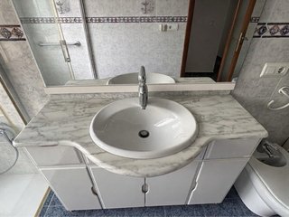Mueble baño, lavabo, espejo, bidet y vater