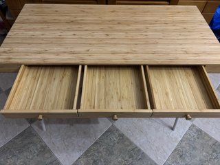 Escritorio madera y patas metal