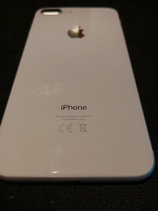 iPhone 8 Plus Silver 64GB (Para piezas / reparar)