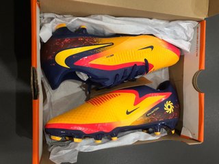Botas Fútbol Nike Phantom 6 Low Academy Talla 39