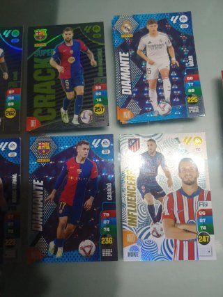 Lote 13 cromos Adrenalyn 2024-2025