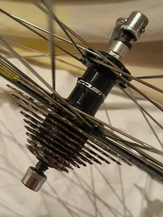 Ruedas Mavic Cosmos vittoria zafiro pro Shimano 9V