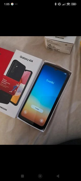 Samsung Galaxy A14 + Funda Roja