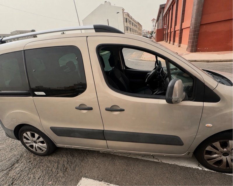 Citroen Berlingo HDI 90  XTRPL PARA REPARAR - foto 1