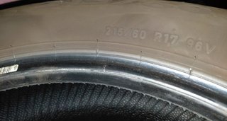 2 Neumáticos Pirelli 215/60 R17 96V