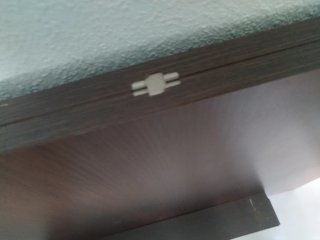 Mesa de comedor de madera sin montar
