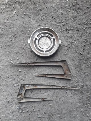 Emblema Seat 600 d