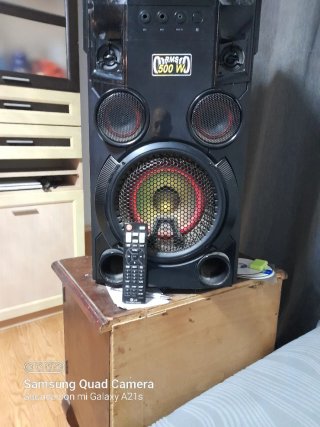 Equipo de sonido LG DJ con 2 USB y CD