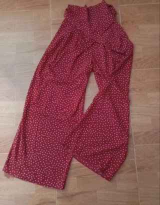Pantalón flojo Palazzo Color burdeos  Talla XS