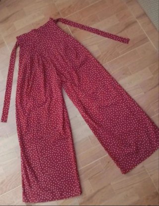 Pantalón flojo Palazzo Color burdeos  Talla XS
