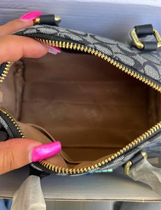 Mala Coach preta e cinza