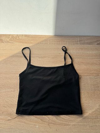 Top negro tirantes finos