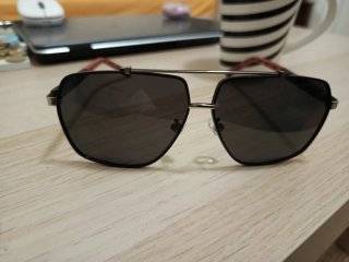 Gafas de sol cuadradas negras