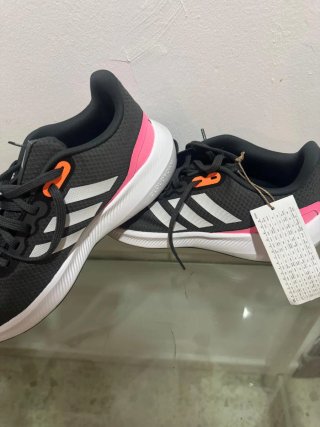 Zapatillas Adidas Mujer Negras y Rosas