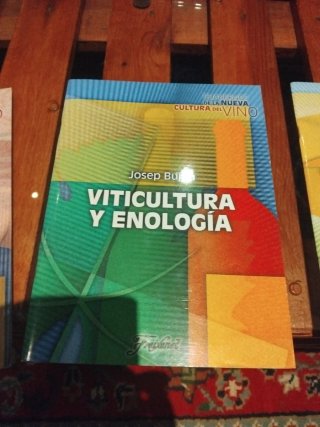 Cuadernos de la cultura del vino