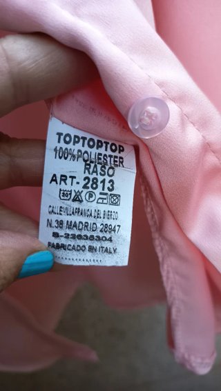 Camisa rosa satinada nueva con etiqueta