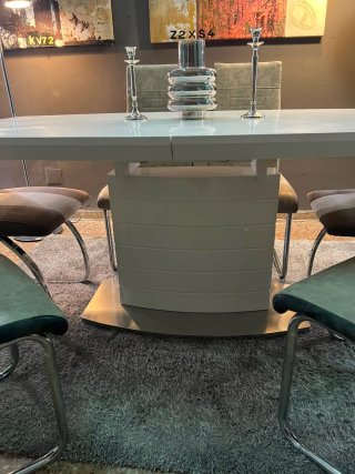 Mesa y 6 Sillas Comedor