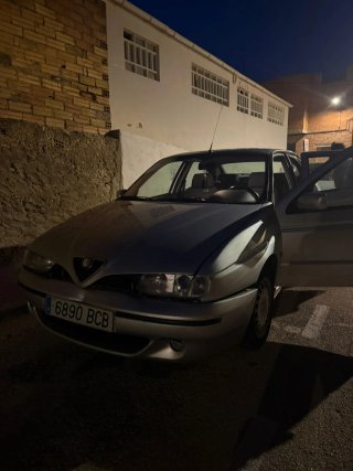 Alfa Romeo 146 2000