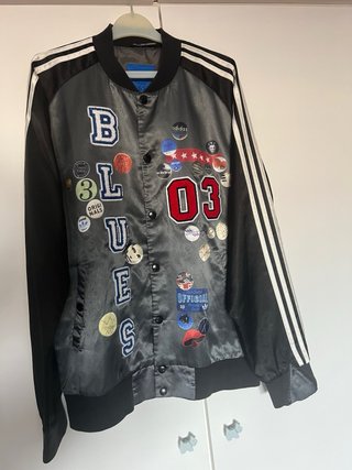 Chaqueta Adidas Originals Blue Collection Satén.
