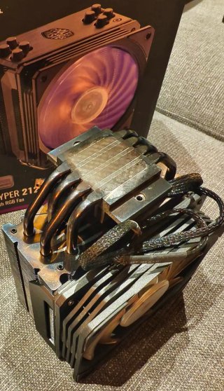 Cooler Master Hyper 212 RGB Black Edition