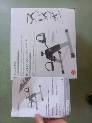 Pedaleador estático plegable