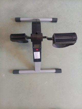 Pedaleador estático plegable