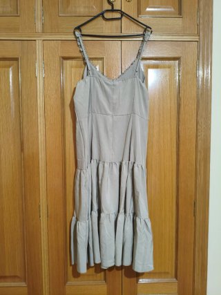 Vestido Beige Volantes Talla XXL