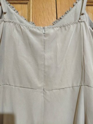 Vestido Beige Volantes Talla XXL