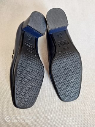 Merceditas azul marino con tira