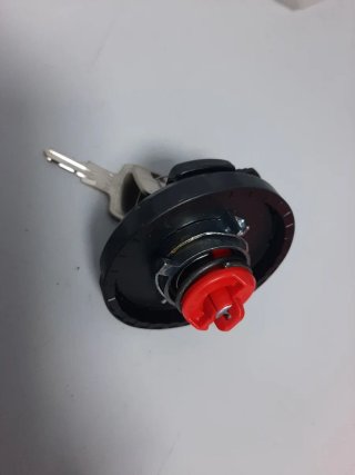 Tapón depósito combustible con llave