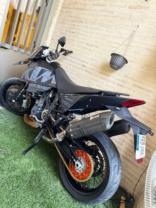 KTM 690 SMC Supermotard