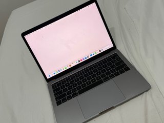 MacBook Pro Gris Espacial