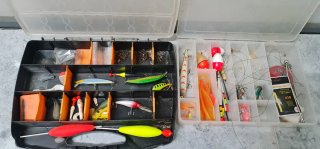 Kit pesca: vinilos, rapalas flotadores etc...