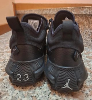 Sneakers Air Jordan Stay Loyal 2, taglia EUR 40