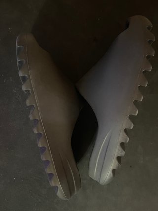 Adidas Yeezy Slides Negras Talla 42 - Nuevas