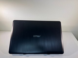Portatil ASUS VivoBook i5 7a Gen | 8GB | 512GB SSD