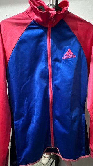 Chaqueta deportiva Adidas azul y rosa