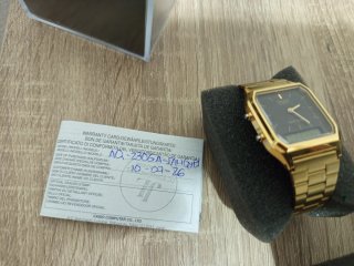 Reloj Casio Dorado Cuadrado Marrón Oscuro