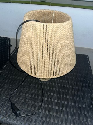 Lámpara De Mesa Artesanal De Cuerdas Beige