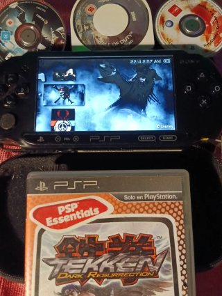 PSP Nera + Tekken Dark Resurrection