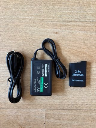 Caricabatterie e batteria per PSP 2004/3004