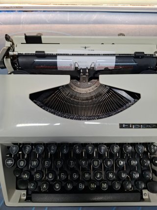 Maquina de escribir, Adler Tippa 1