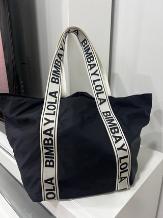 Bolsa Tote Bimba y Lola Preta