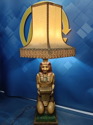 Lámpara figura egipcia , Hollywood, años 70, 80 cm.