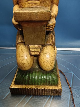 Lámpara figura egipcia , Hollywood, años 70, 80 cm.