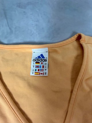 Camiseta Adidas Naranja V-Neck vintage