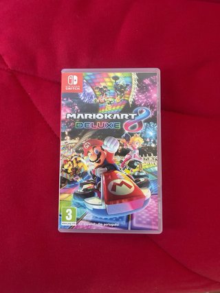 Volante, pedales y Mario Kart 8 Deluxe